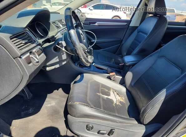 1VWDT7A36HC032338 2017 VOLKSWAGEN PASSAT Black Vista interior delantera