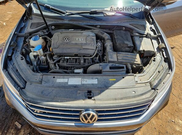 1VWDT7A36HC044148 2017 VOLKSWAGEN PASSAT Silver Vista interior trasera