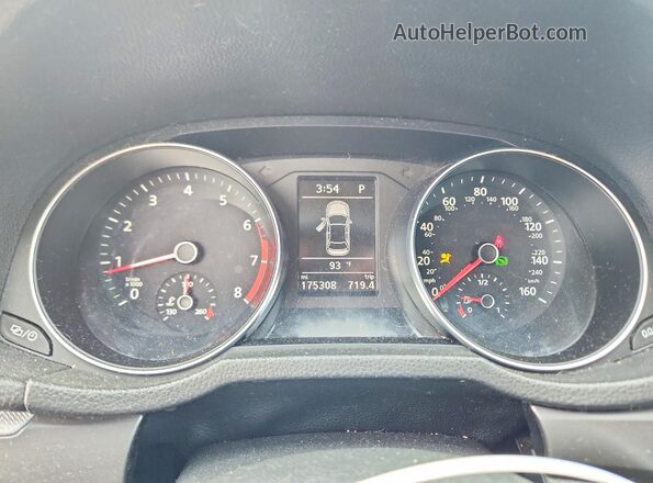 1VWDT7A38HC031725 2017 VOLKSWAGEN PASSAT Black Սարքավորումների վահանակի տեսք
