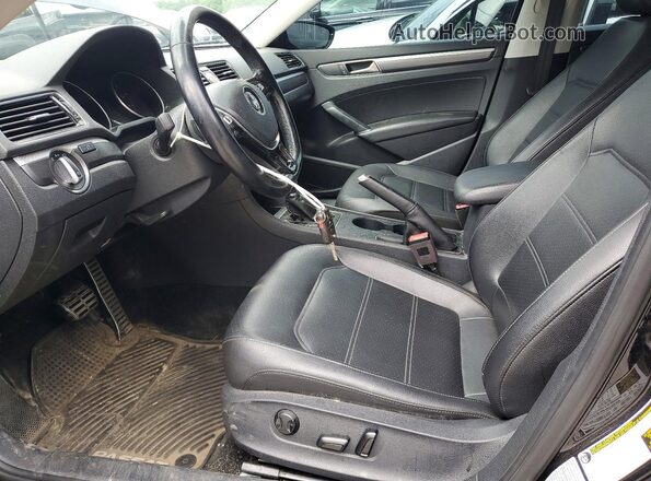 1VWDT7A39HC085180 2017 VOLKSWAGEN PASSAT Black Vista interior delantera
