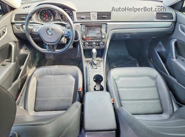 1VWDT7A39HC085180 2017 VOLKSWAGEN PASSAT Black Vista del salpicadero