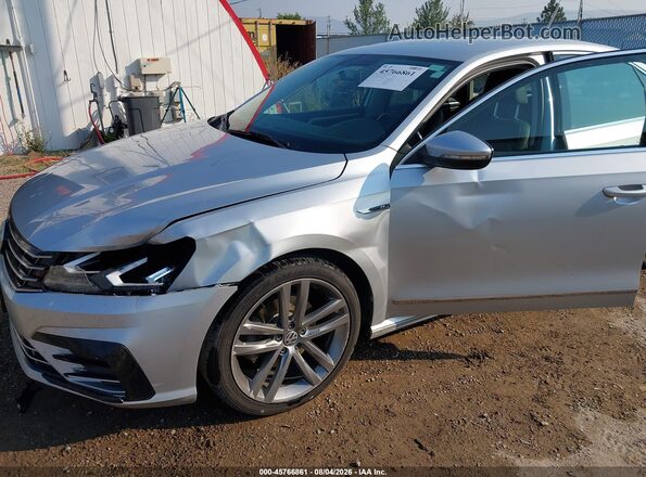 1VWDT7A3XHC063432 2017 VOLKSWAGEN PASSAT Silver Вид спереду