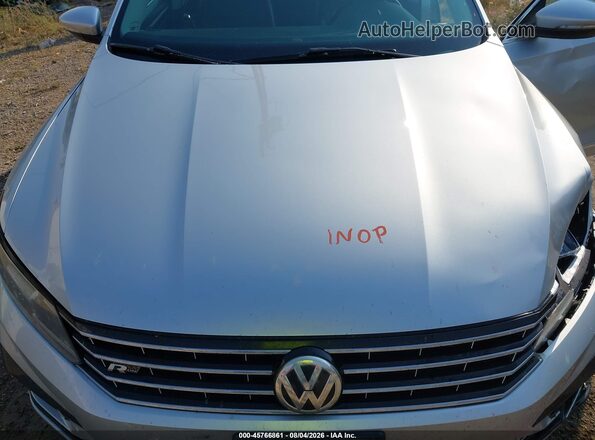 1VWDT7A3XHC063432 2017 VOLKSWAGEN PASSAT Silver Вид ззаду