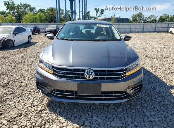 1VWDT7A3XHC081722 2017 VOLKSWAGEN PASSAT Серый Вид спереди