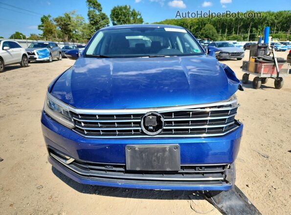 1VWGT7A33HC030804 2017 VOLKSWAGEN PASSAT Blue Widok z przodu