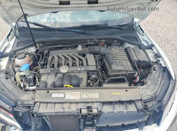 1VWJM7A34JC035115 2018 VOLKSWAGEN PASSAT White უკანა სალონის ხედი