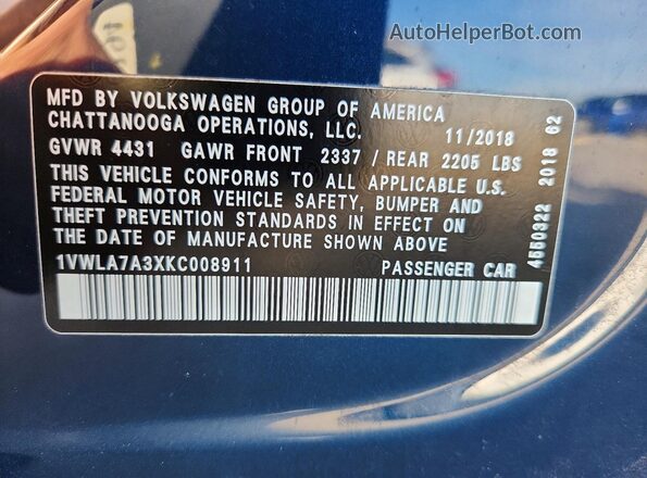1VWLA7A3XKC008911 2019 VOLKSWAGEN PASSAT Blue Widok komory silnika