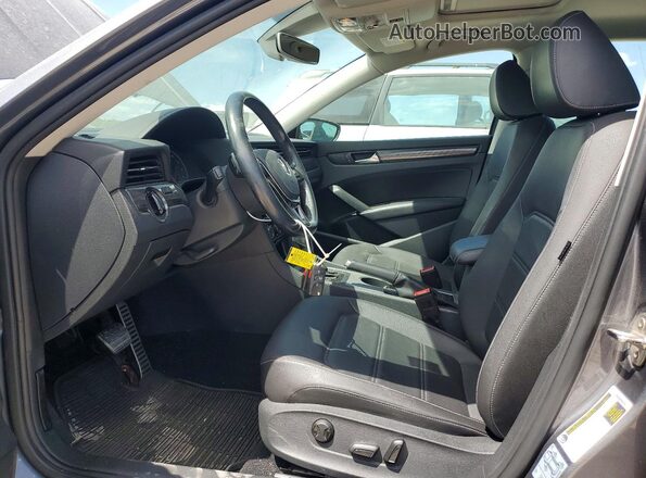 1VWMA7A36LC010452 2020 VOLKSWAGEN PASSAT Gray Widok wnętrza z przodu