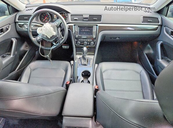 1VWMA7A37KC012287 2019 VOLKSWAGEN PASSAT Gray Вид панелі приладів