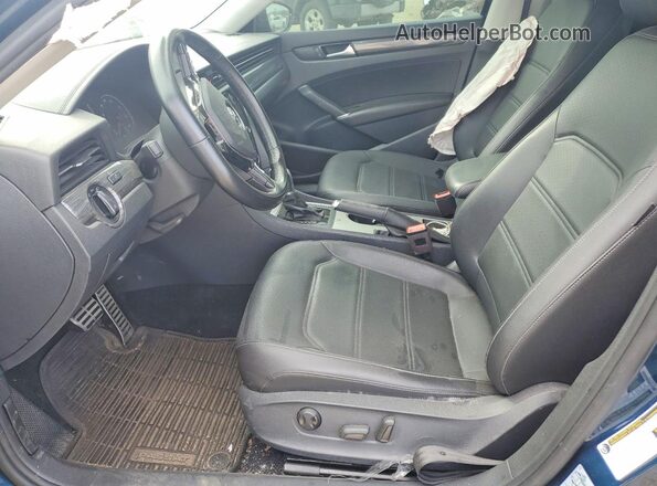 1VWMA7A39LC008405 2020 VOLKSWAGEN PASSAT Синий Вид салона спереди