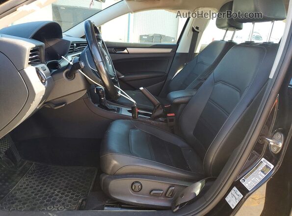 1VWSA7A37LC016428 2020 VOLKSWAGEN PASSAT Black წინა სალონის ხედი