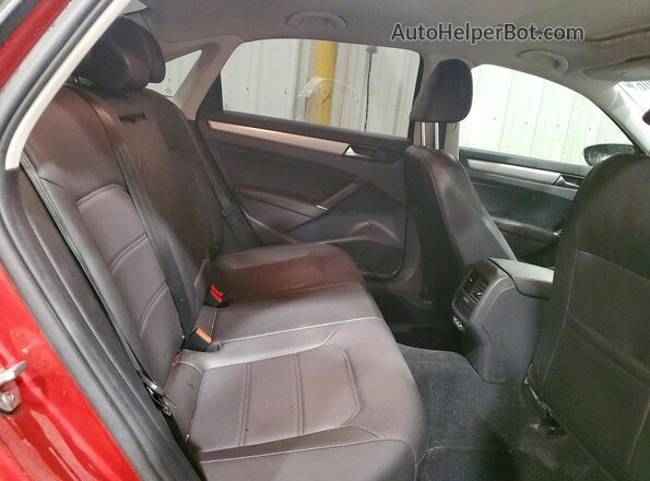 1VWSA7A37MC003387 2021 VOLKSWAGEN PASSAT Red Vista de los asientos traseros
