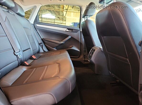 1VWSA7A39NC009113 2022 VOLKSWAGEN PASSAT Черный Вид задних сидений