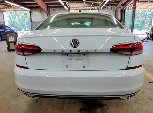 1VWWA7A32LC004804 2020 VOLKSWAGEN PASSAT Белый Вид сзади