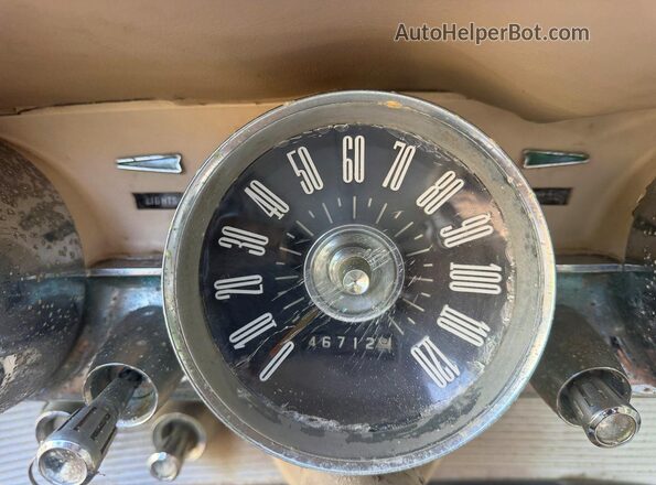1Y71Z139615 1961 FORD T-BIRD Двухцветный Вид щитка приборов