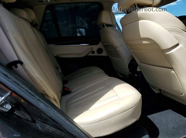 5UXKR6C54G0J80729 2016 BMW X5 Charcoal Vista del compartimento del motor
