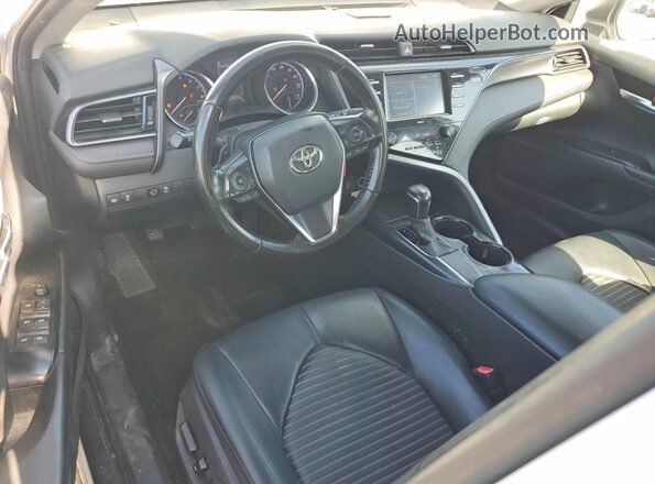 4T1G11AK6LU506734 2020 TOYOTA CAMRY White Widok zestawu wskaźników