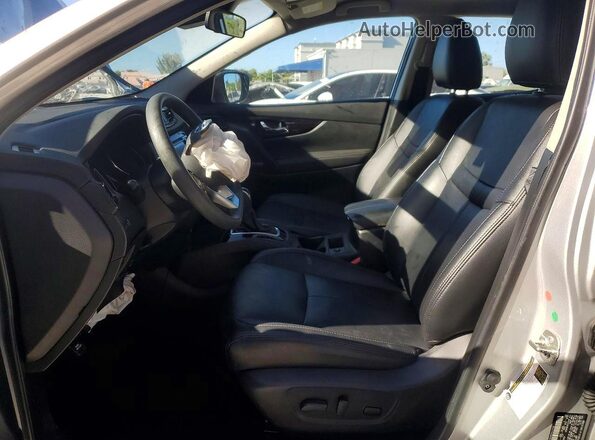 JN1BJ1CV8LW548500 2020 NISSAN ROGUE Silver Առջևի վահանակի տեսք