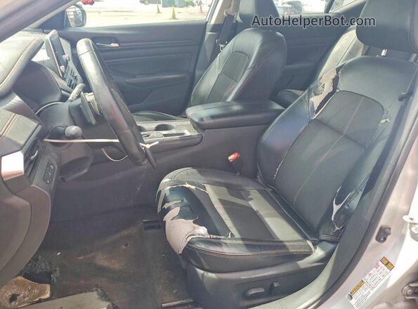 1N4BL4CV1KC146476 2019 NISSAN ALTIMA Silver Dashboard view