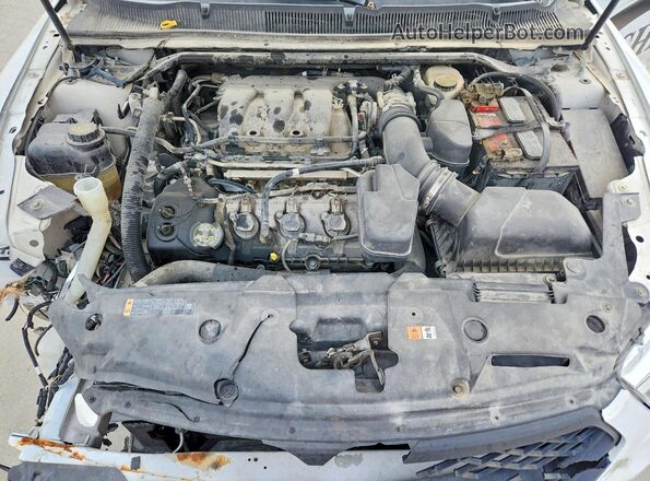 1FAHP2L82GG123009 2016 FORD TAURUS White Vista del compartimento del motor