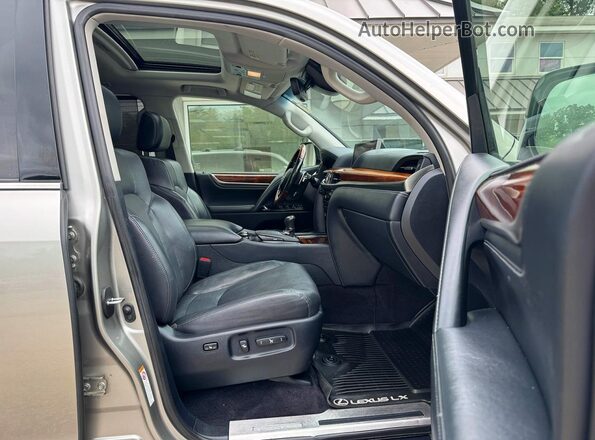 JTJHY7AX4J4261428 2018 LEXUS LX Gray Vista trasera