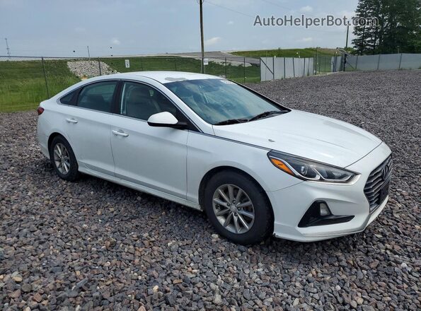 5NPE24AF0JH603951 2018 HYUNDAI SONATA Белый Вид спереди