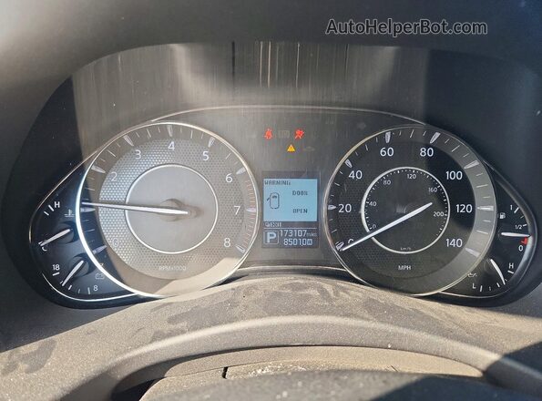 JN8AY2ND5JX002666 2018 NISSAN ARMADA Burgundy Հետևի նստատեղերի տեսք