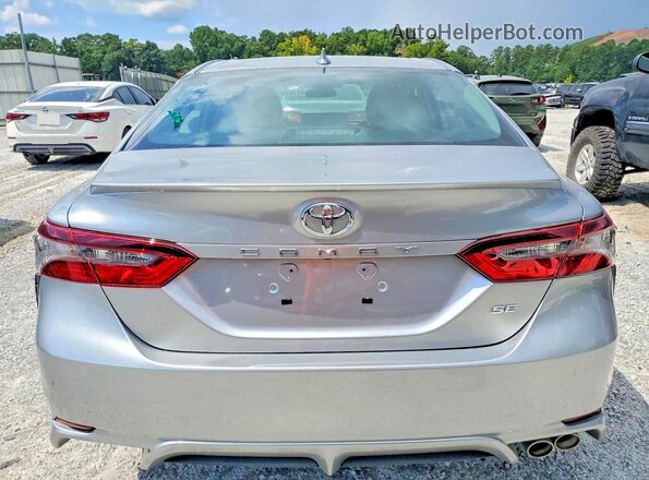 4T1G11AK8PU727886 2023 TOYOTA CAMRY Silver წინა სალონის ხედი