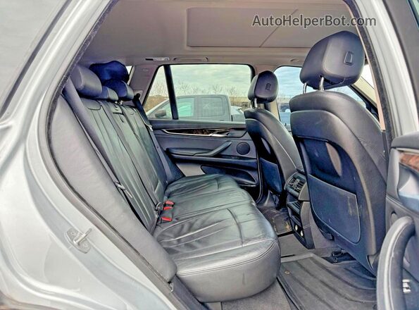 5UXKR2C59GOR69371 2016 BMW X5 Silver Widok wnętrza z przodu