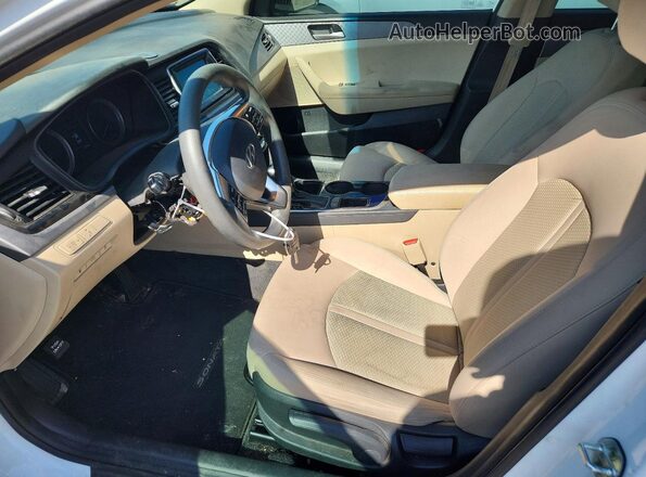 5NPE24AF1JH624758 2018 HYUNDAI SONATA White წინა პანელის ხედი