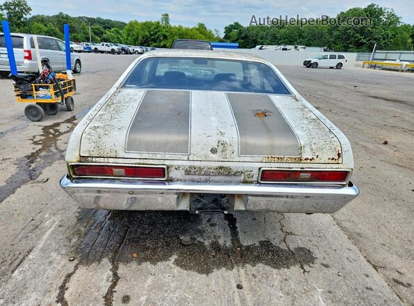 213271W207087 1971 PONTIAC VENTURA White Rear view
