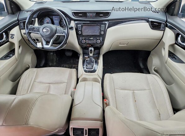 JN1BJ1CR7JW200722 2018 NISSAN ROGUE White Widok zestawu wskaźników