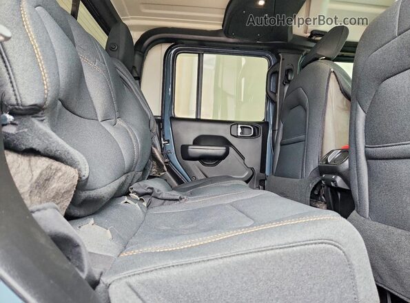 1C6PJTAG6SL533097 2025 JEEP GLADIATOR Gray Rear interior view