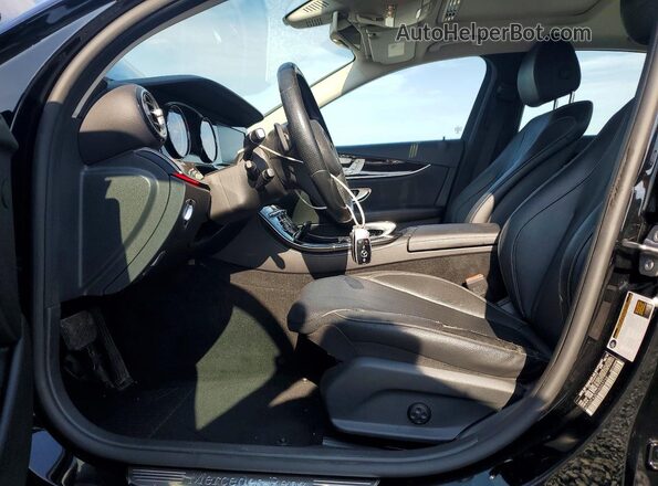 WDDZF4JB7HA049768 2017 MERCEDES-BENZ E-CLASS Черный Вид панели приборов