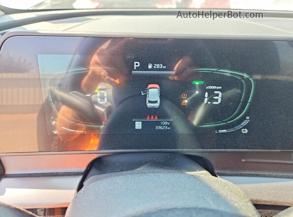 KNDPVCDG9R7134597 2024 KIA SPORTAGE Blue Rear seats view