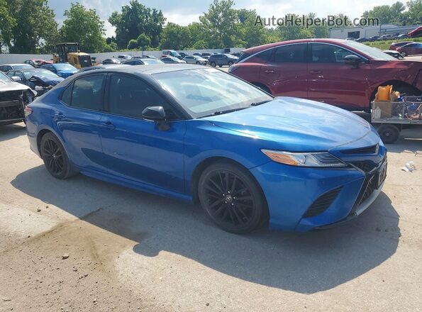4T1BZ1HKXJU006680 2018 TOYOTA CAMRY Blue Դիմացի տեսք