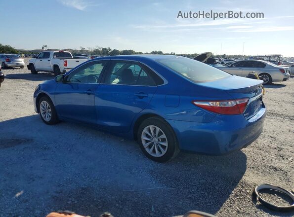 4T1BF1FK8HU710303 2017 TOYOTA CAMRY Blue Հետևի աջ