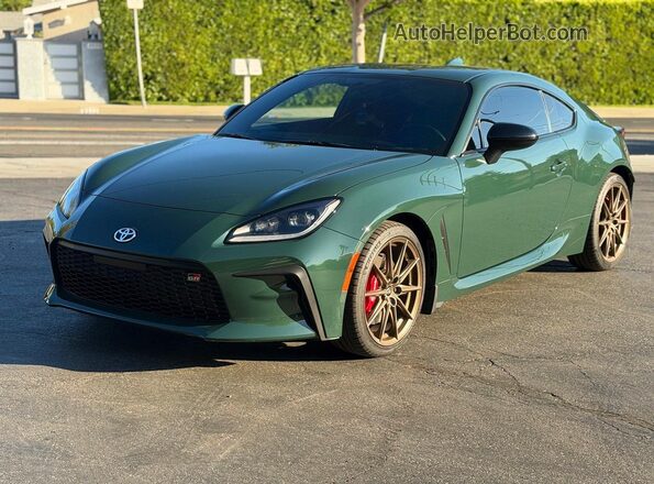 JF1ZNBM17S8750724 2025 TOYOTA GR86 Green Rear right