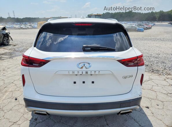 3PCAJ5M15KF130992 2019 INFINITI QX50 Белый Вид салона спереди
