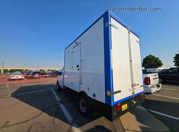 1FDWE3FK9PDD31812 2023 FORD ECONOLINE Белый Задняя правая четверть