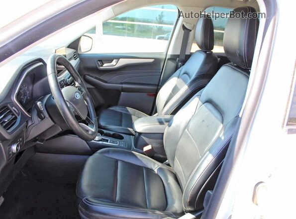 1FMCU9H68NUA82523 2022 FORD ESCAPE White Widok tylnych siedzeń