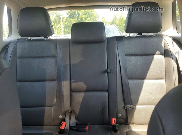 WVGBV7AX1GW580182 2016 VOLKSWAGEN TIGUAN Gray Rear interior view