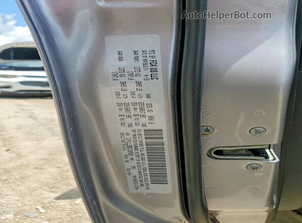 1C4PJLLB9KD187020 2019 JEEP CHEROKEE Gray Սալոնի 360 աստիճան տեսք