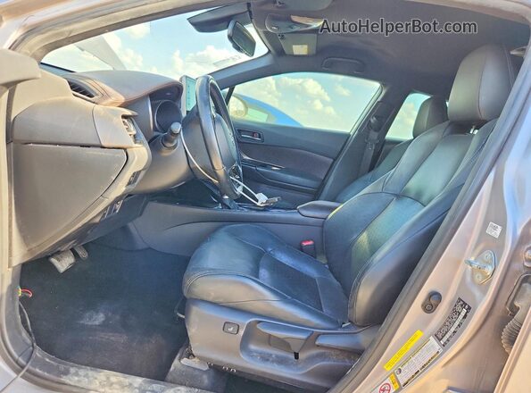 JTNKHMBX6K1025934 2019 TOYOTA C-HR Серебряный Вид панели приборов
