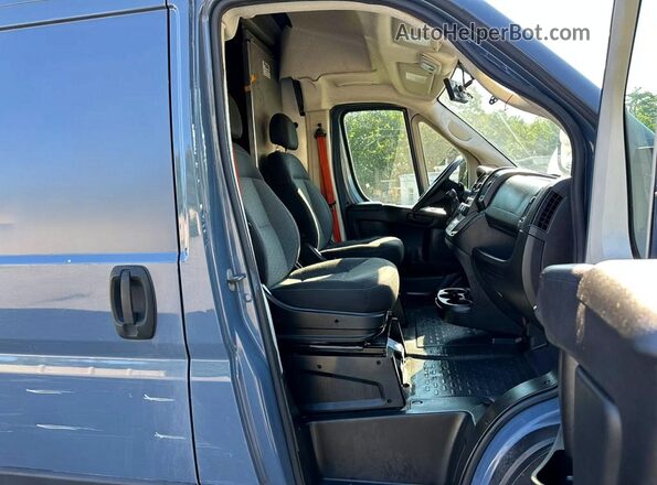 3C6URVJG2LE116917 2020 RAM PROMASTER Черный Вид салона спереди