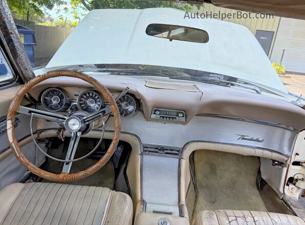 1Y71Z139615 1961 FORD T-BIRD Two Tone Widok tylnych siedzeń