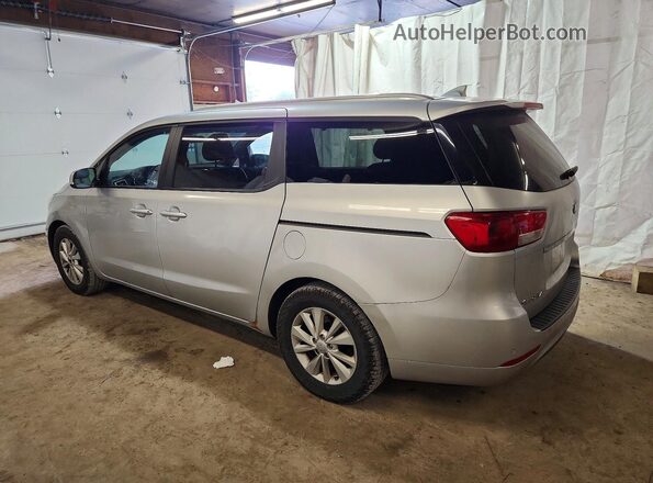 KNDMB5C19G6178073 2016 KIA SEDONA Silver Tył prawy