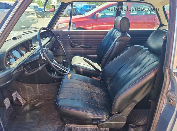 2378118 1976 BMW OTHER Blue Vista interior delantera