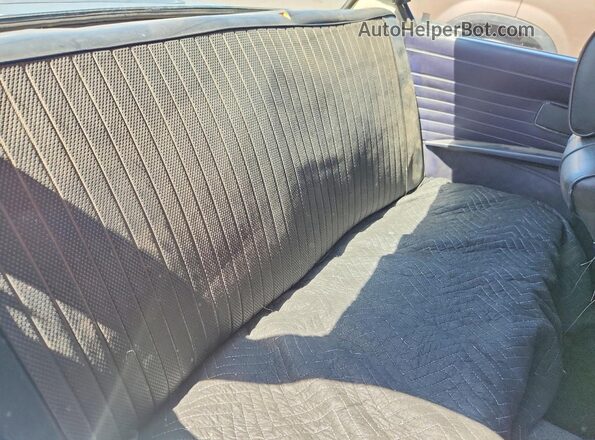 2378118 1976 BMW OTHER Blue Vista de los asientos traseros