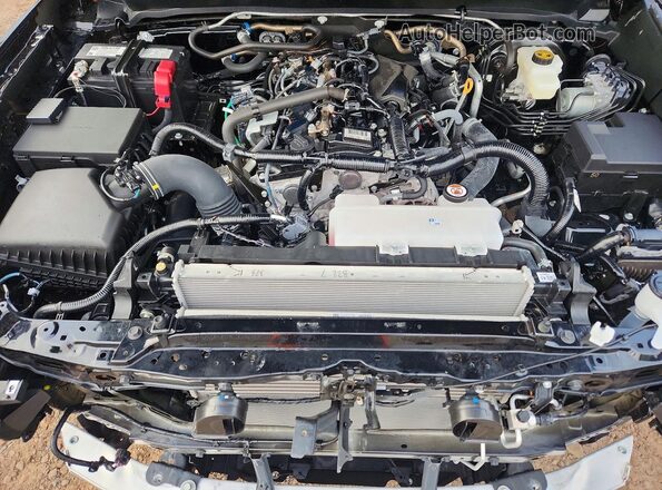 3TMLB5JN9SM150283 2025 TOYOTA TACOMA Black Widok komory silnika